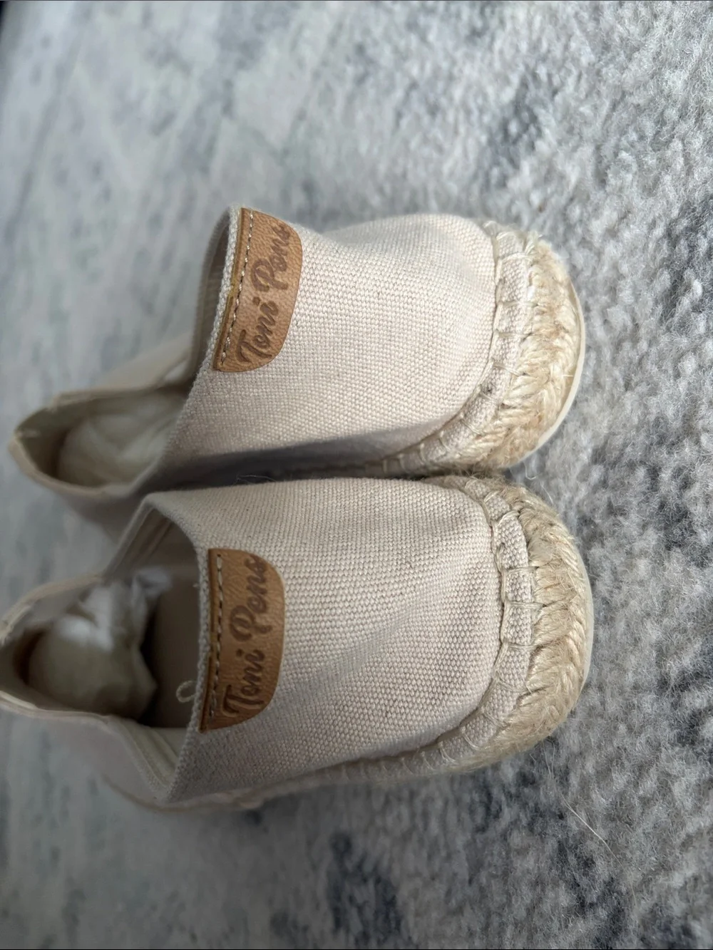 Toni Pons comfortable cream